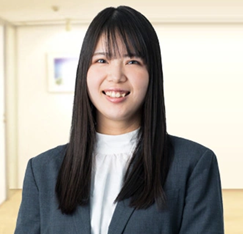 井上 真花