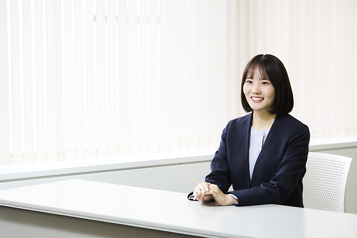 利用者に向けてメッセージを語る池上 愛未