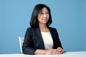 利用者に向けてメッセージを語る青柳 真理子