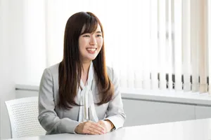 利用者に向けてメッセージを語る佐藤 萌七