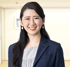 長谷川 彩夏