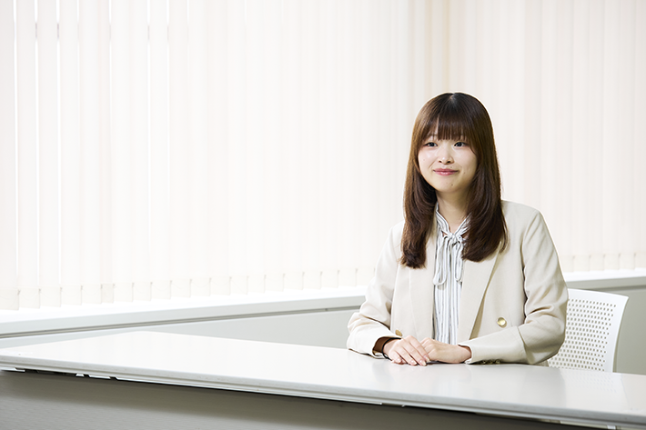 利用者に向けてメッセージを語る大澤 百合亜